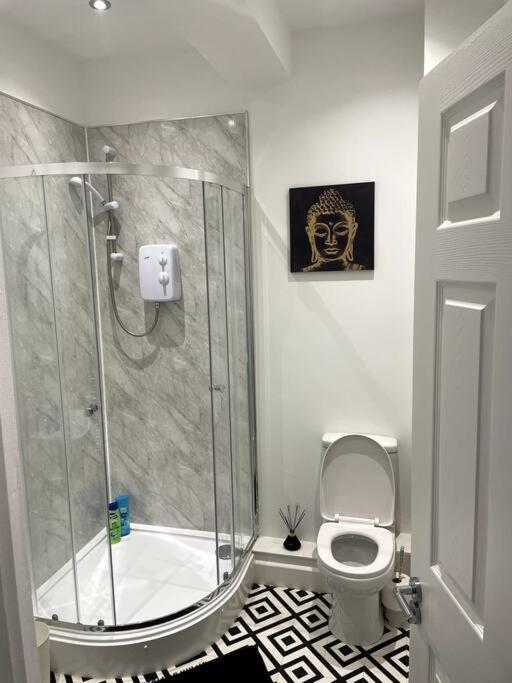 #4Bs 1 Bed Serviced Apartment Derby Exterior foto